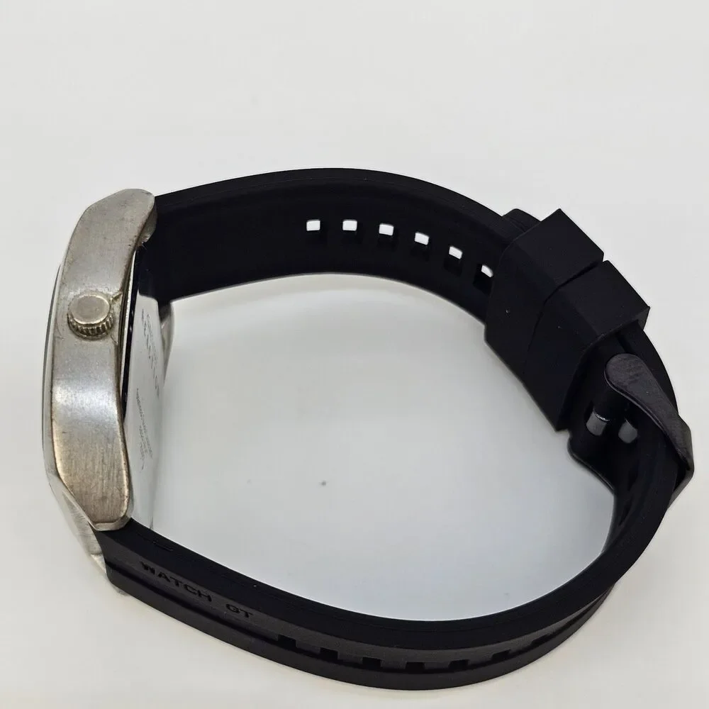 Kenneth Cole Reaction Men's Watch 42mm Black Dial New Plastic‎ Bands New Battery